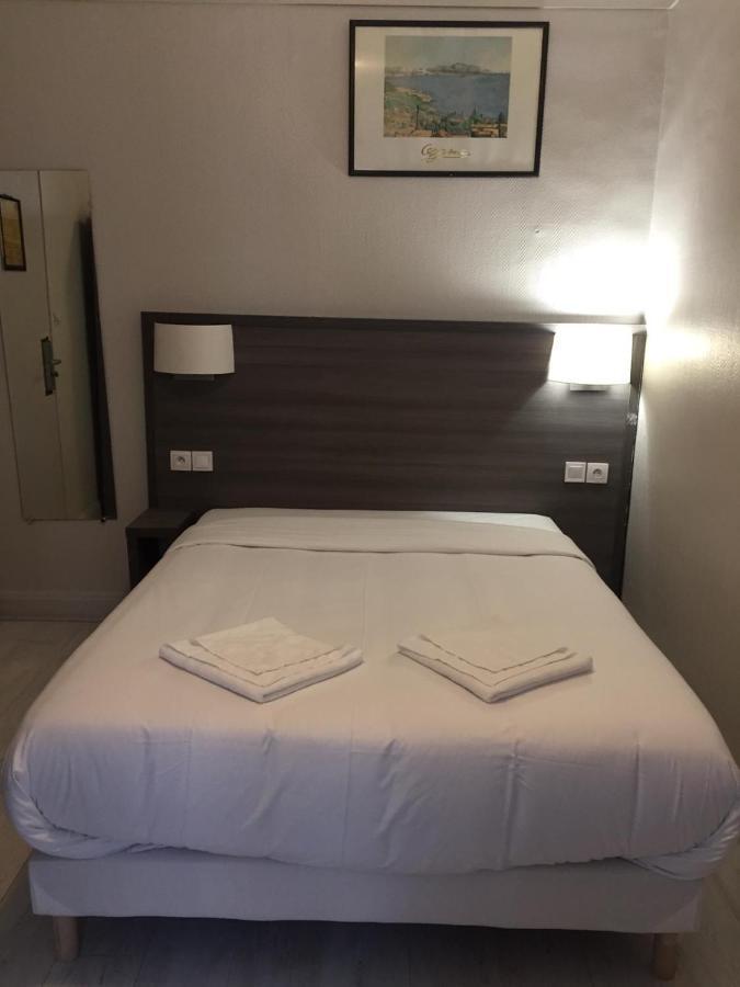 Pax Hotel ปารีส ภายนอก รูปภาพ